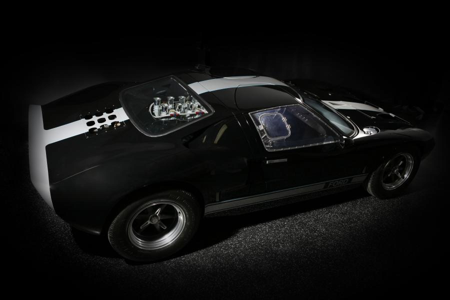  Ford GT40 CAV Recreation 1966 года  (фото 7 из 9)